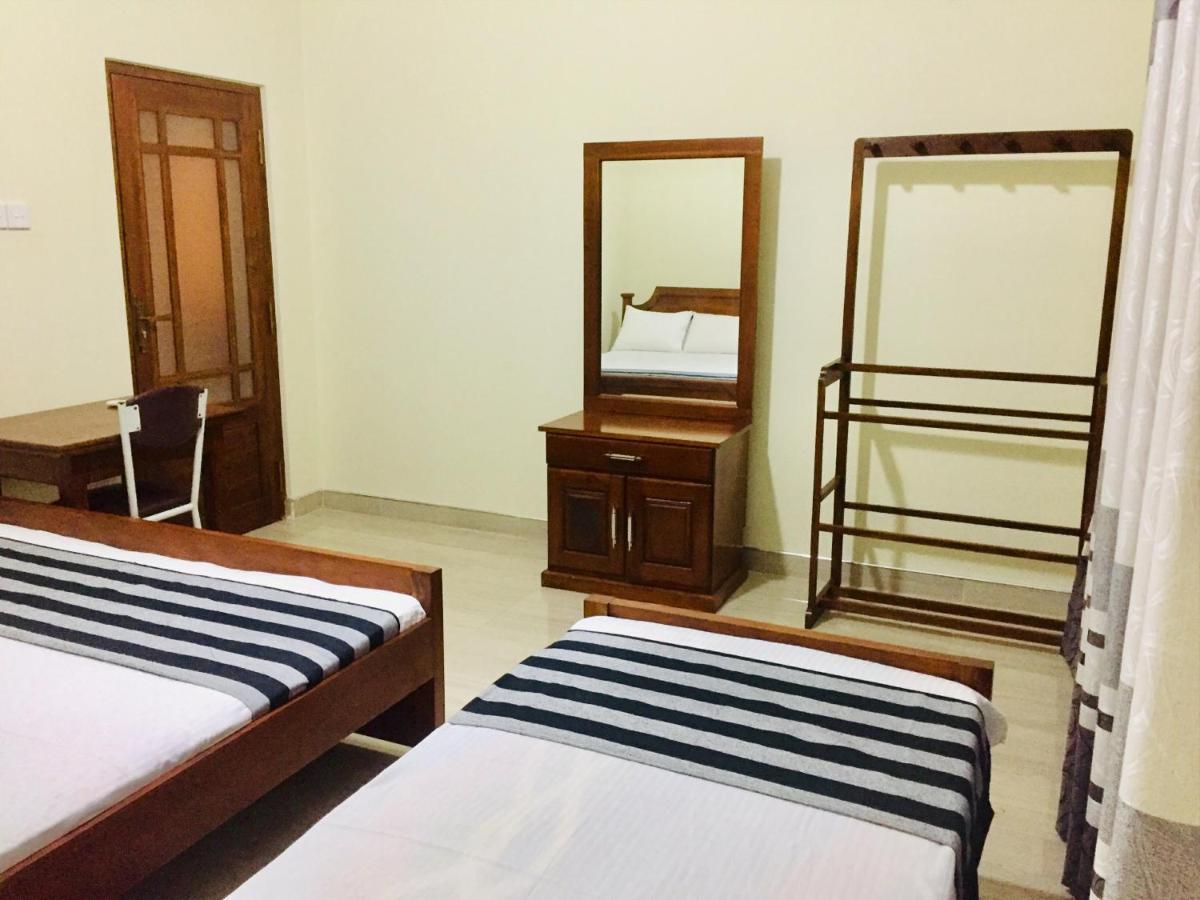 Sweet Home Tourist Rest, Cooking Classes & Tours อนุราธปุระ ภายนอก รูปภาพ