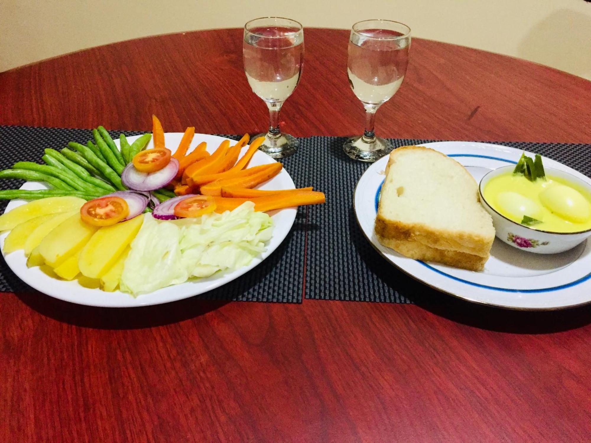 Sweet Home Tourist Rest, Cooking Classes & Tours อนุราธปุระ ภายนอก รูปภาพ