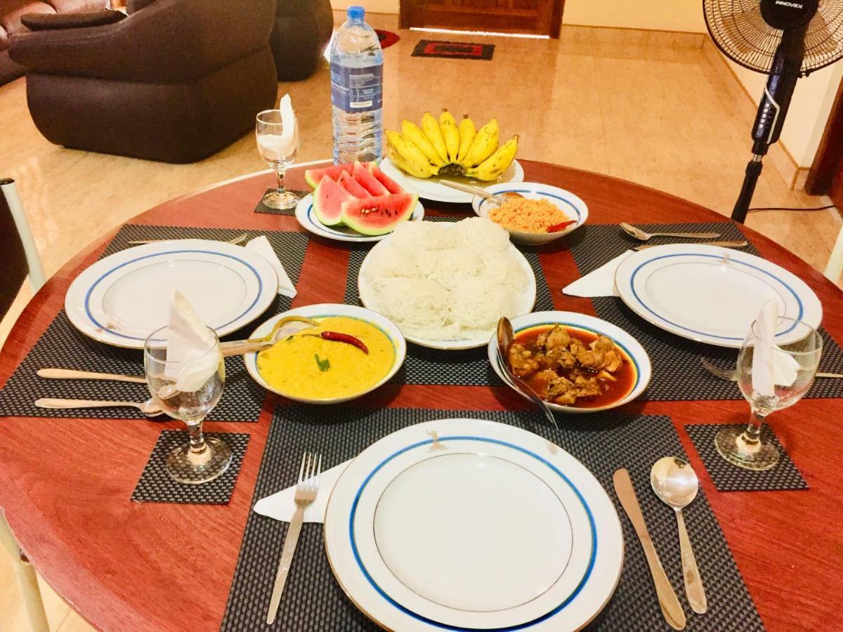 Sweet Home Tourist Rest, Cooking Classes & Tours อนุราธปุระ ภายนอก รูปภาพ